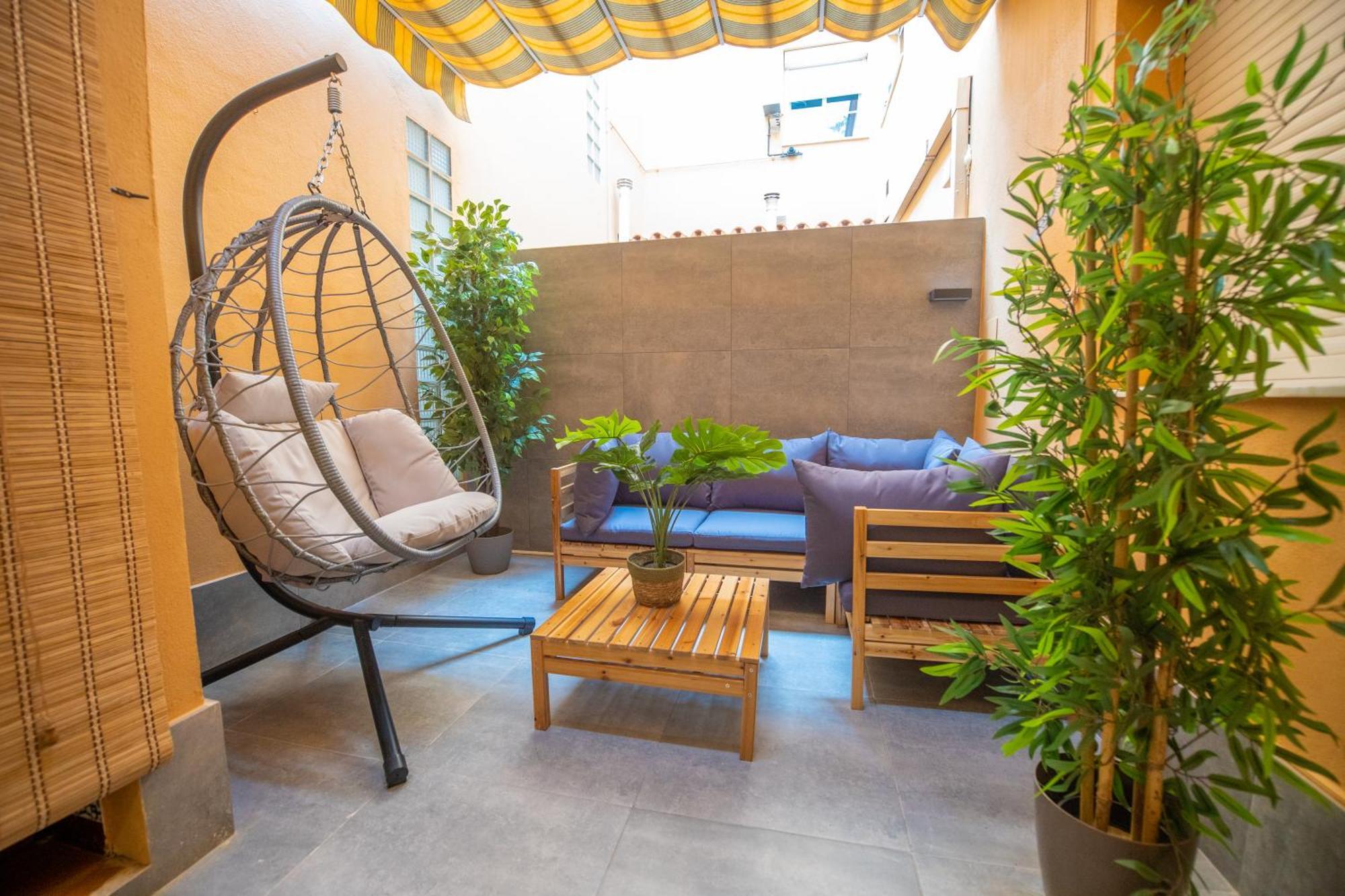 Prensa & Courtyard By Ele Apartment Malaga