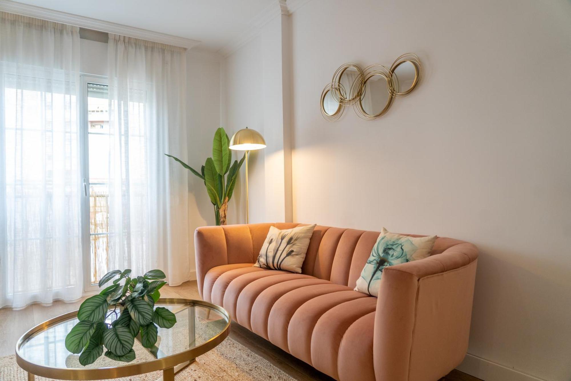 Prensa & Courtyard By Ele Malaga