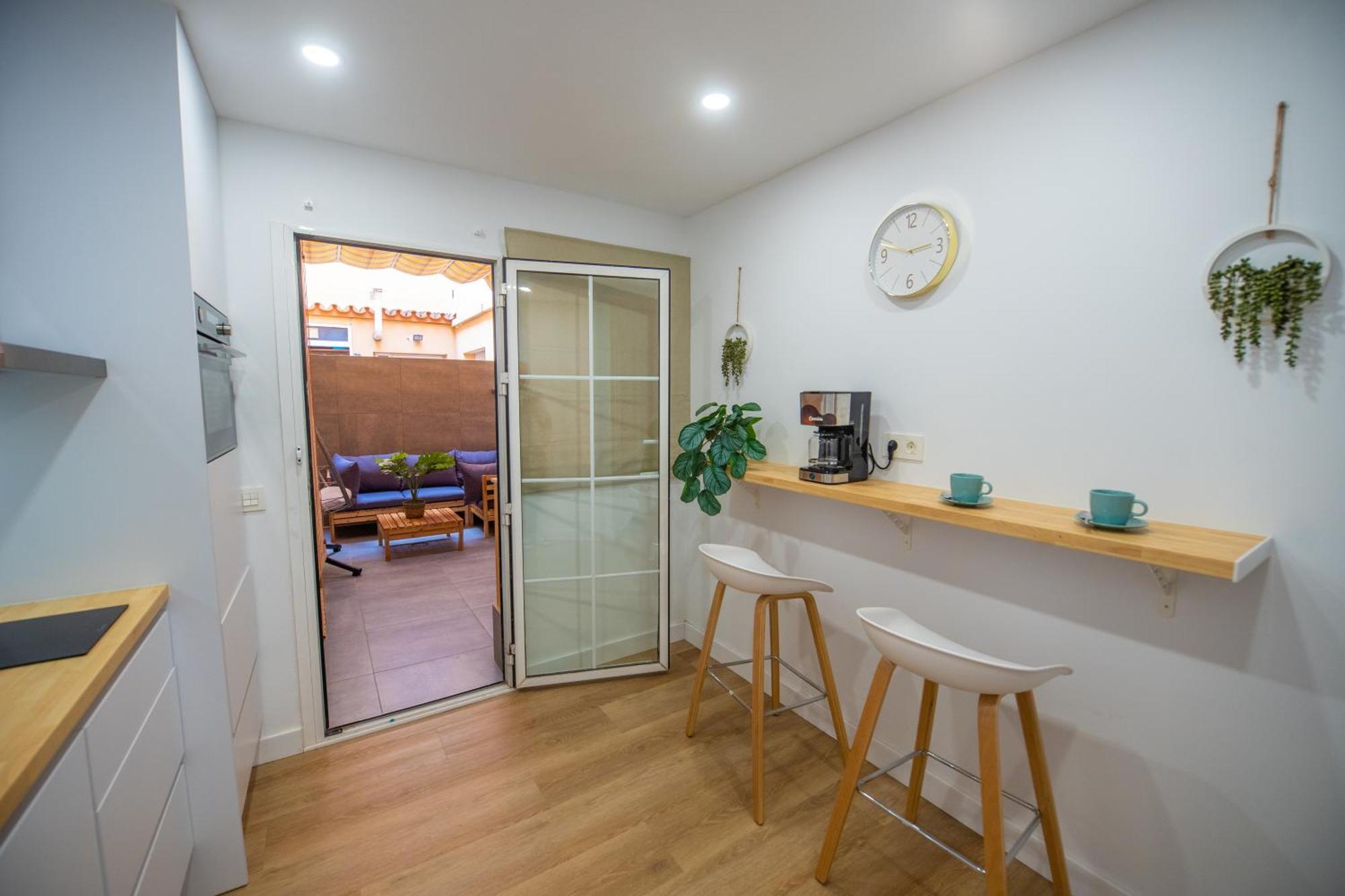 Apartment Prensa & Courtyard By Ele Malaga